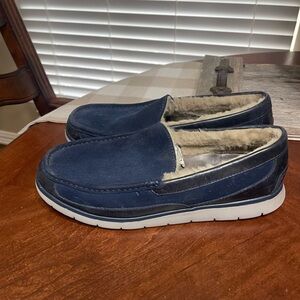 Ugg Fascot Loafers slip on